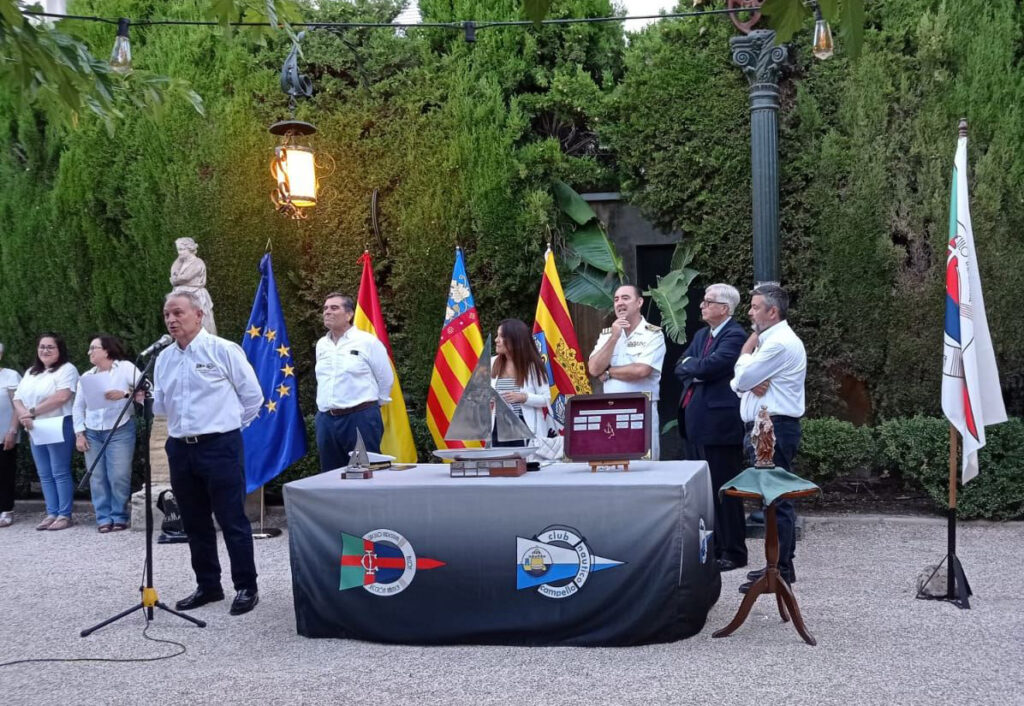 vela crucero